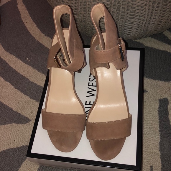 Nine West block heel sandals - Picture 3 of 5